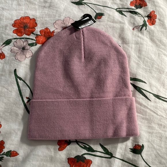 Garage Accessories - NWT light pink beanie
